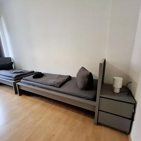 Altbauwohnung Direkt An Der Karli Mit Balkon - Netflix Inklusive Leipzig Exterior photo