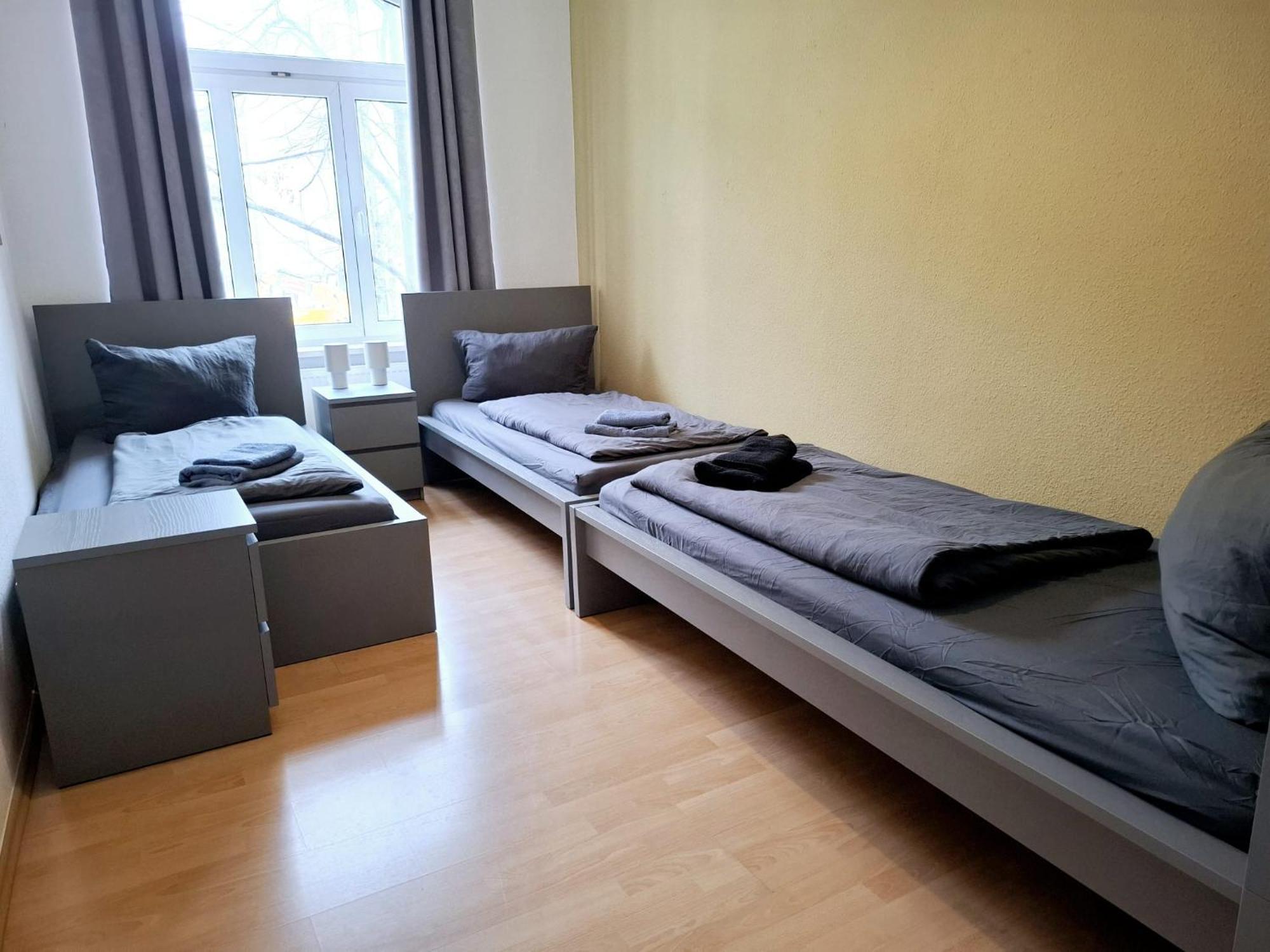 Altbauwohnung Direkt An Der Karli Mit Balkon - Netflix Inklusive Leipzig Exterior photo